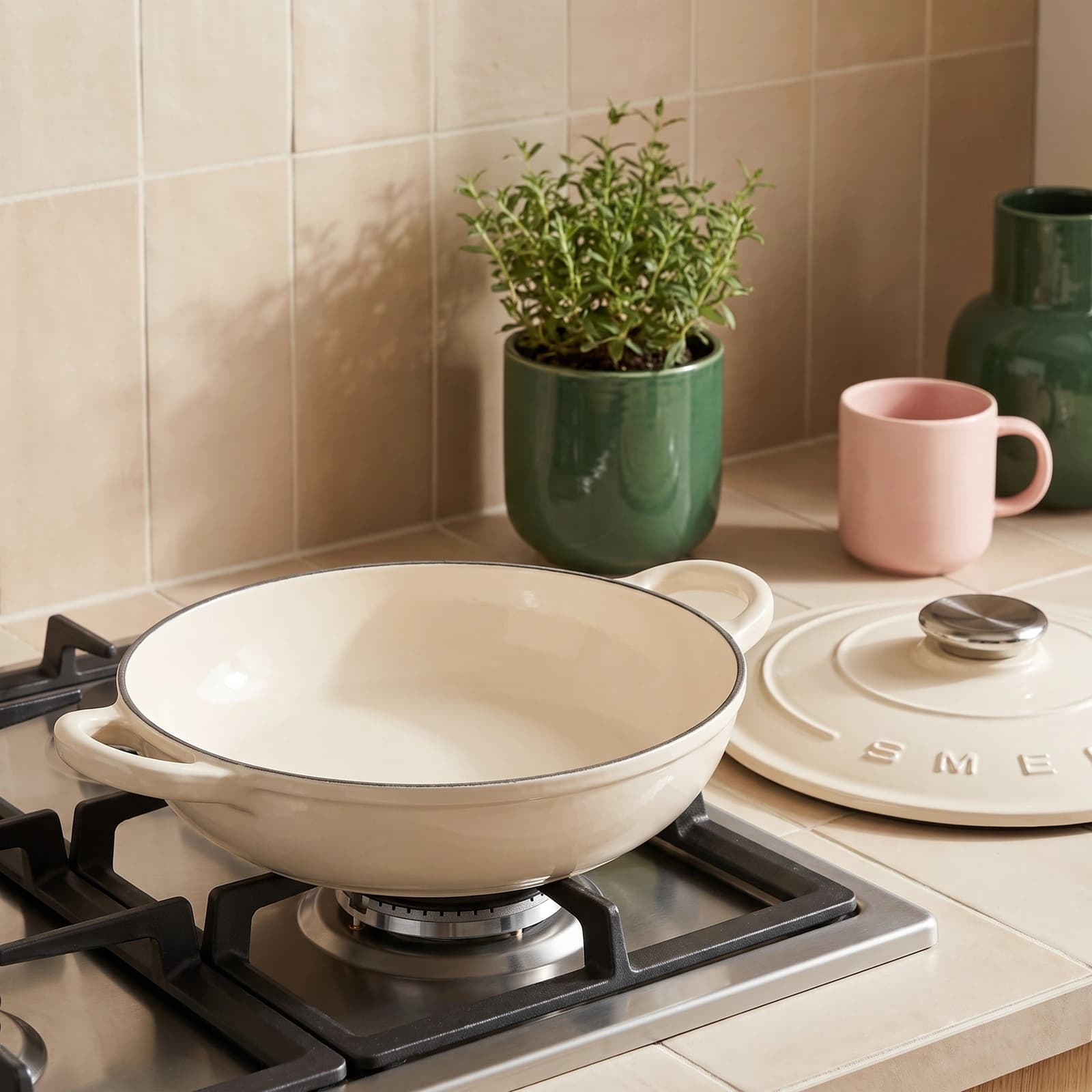 SMEG Cast Iron Braiser 26 CM - Beige - Cookware