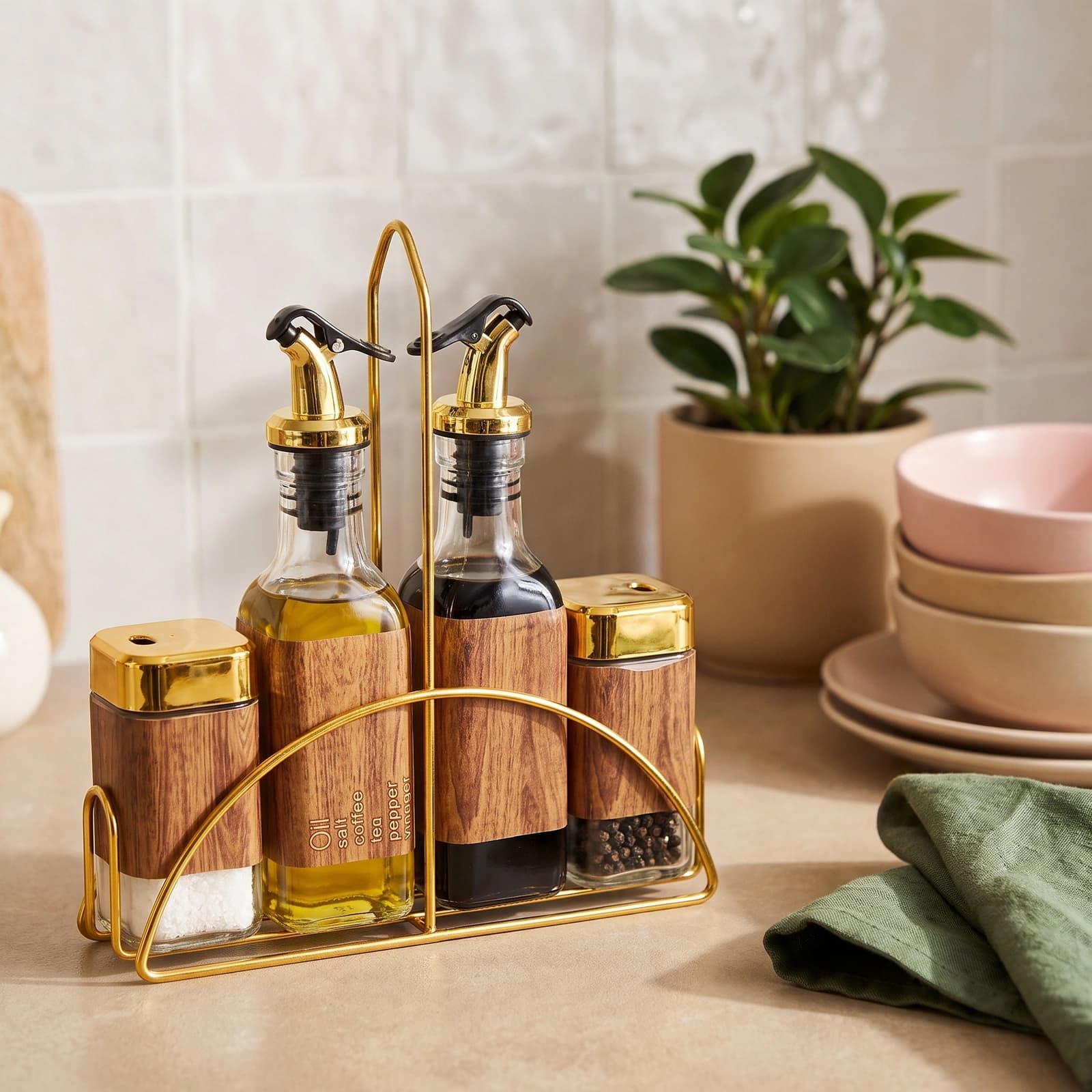 Glass Oil & Vinegar Dispenser Set with Spice Shakers - 4 Pcs - Kitchen essentials